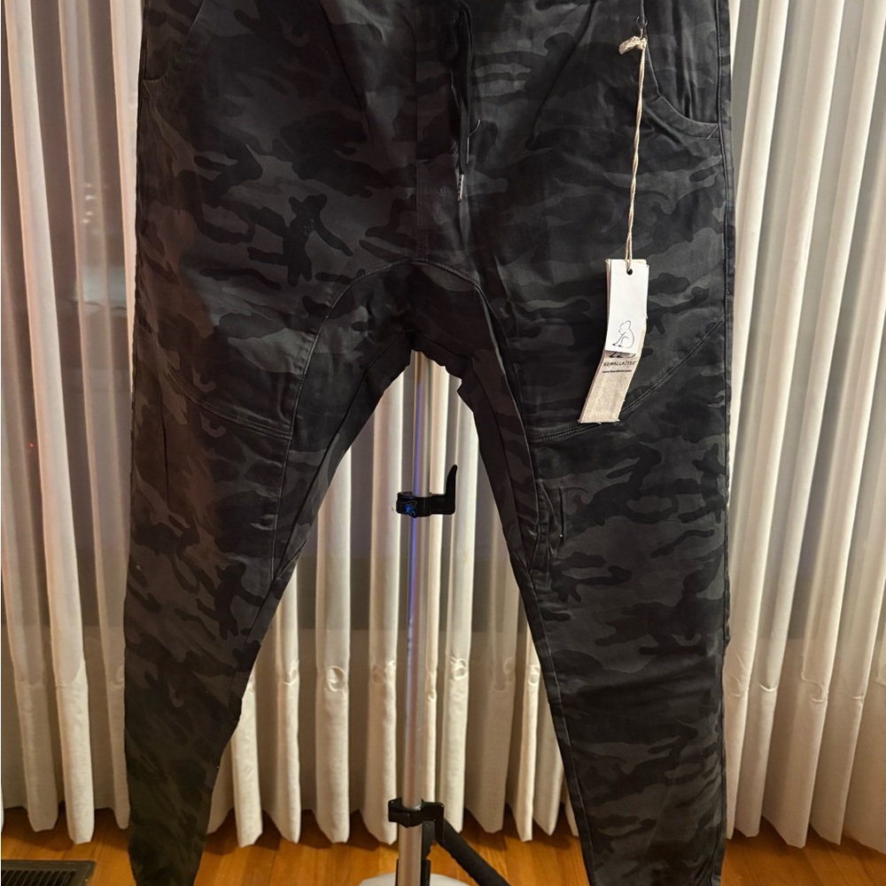Men's Urban Camo Jogger Pants
